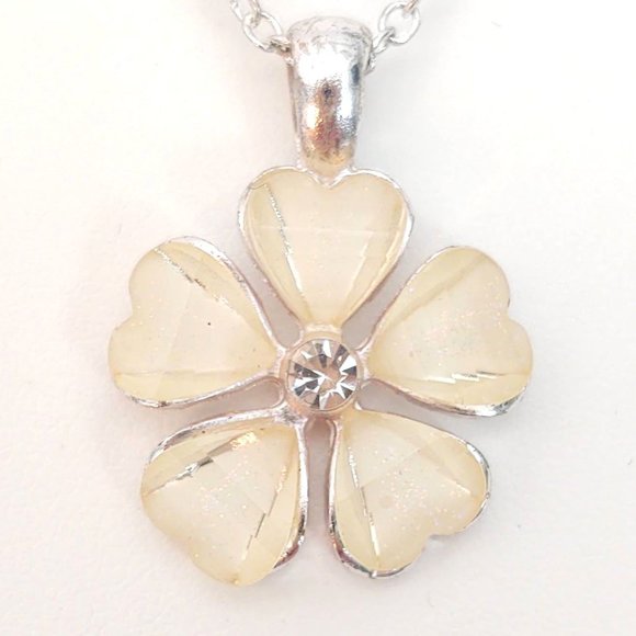 Cream flower pendant necklace with cz center and silver accents - Picture 3 of 12